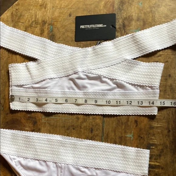 PrettyLittleThing Textured White Bikini Set - Picture 9 of 13